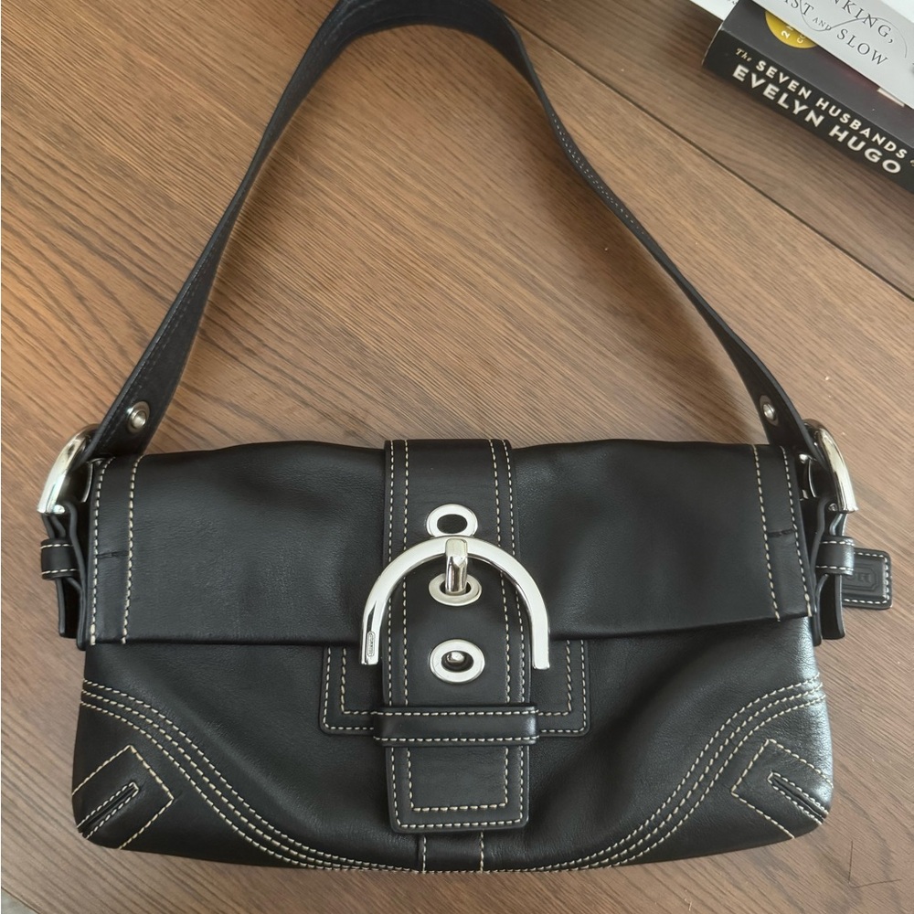 [SOLD ON DEPOP] Coach Vintage Y2K Soho mini Baguette Buckle Bag